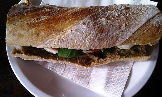 Ciabatta - włoski chleb pszeniczny na weekendowe gotowanie