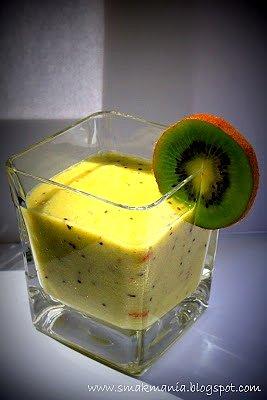 Eksplozja witamin - zdrowe smoothie kiwi i banany