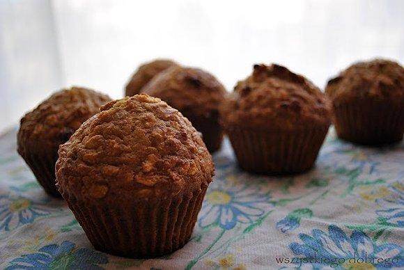 Muffiny owsiano-miodowe z rodzynkami