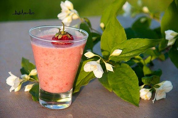 Koktajl truskawkowo-bananowy