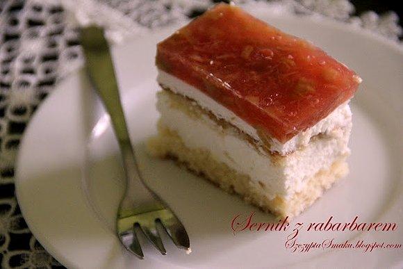Sernik z rabarbarem