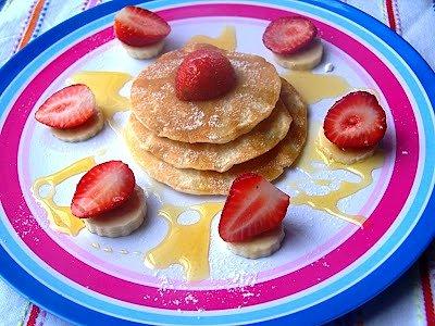 American pancakes z syropem klonowym