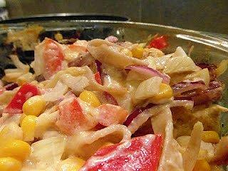 Pot pie zapiekanka z kurczakiem, kukurydzą i warzywami