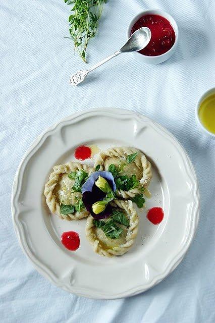 Ravioli ze szpinakiem i serem ricotta