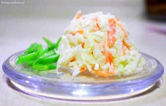 Coleslaw klasyczny na diecie z majonezem light i jogurtem naturalnym
