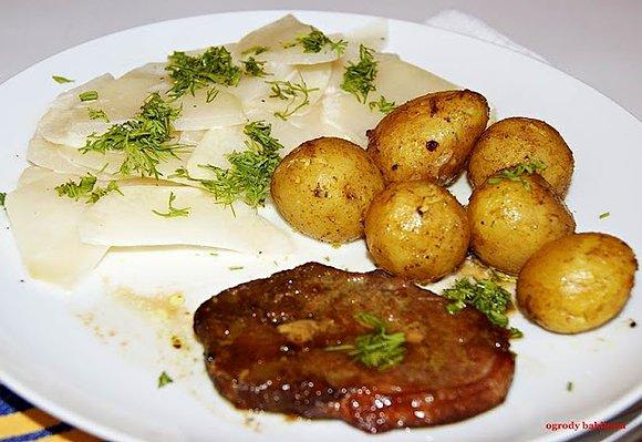 Kalarepka duszona ze śmietaną