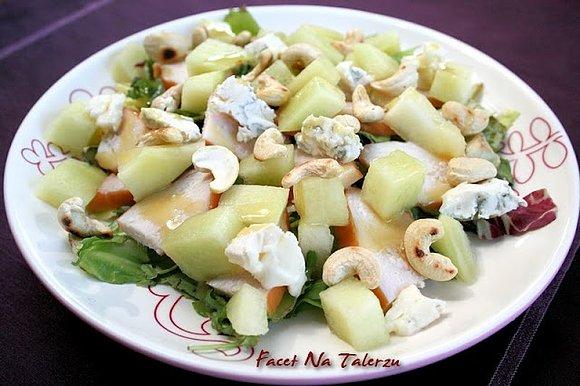 Sałatka z melonem, kurczakiem i gorgonzolą