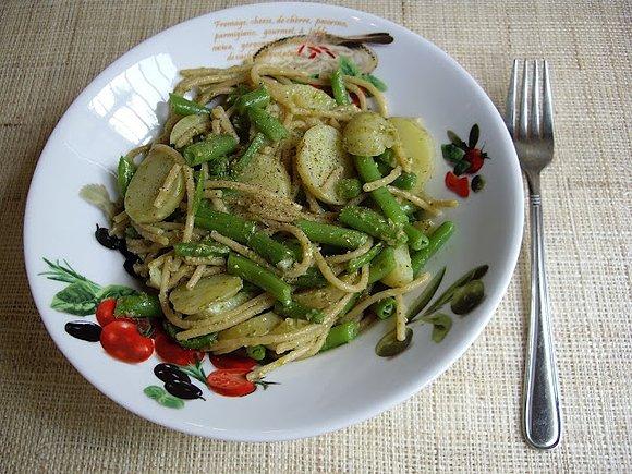Jednogarnkowe spaghetti genovese