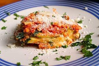Lasagne wegetariańska z szpinakiem i cukinią