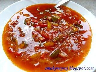 Kolorowe Węgierskie leczo z ostrym pieprzem Cayenne