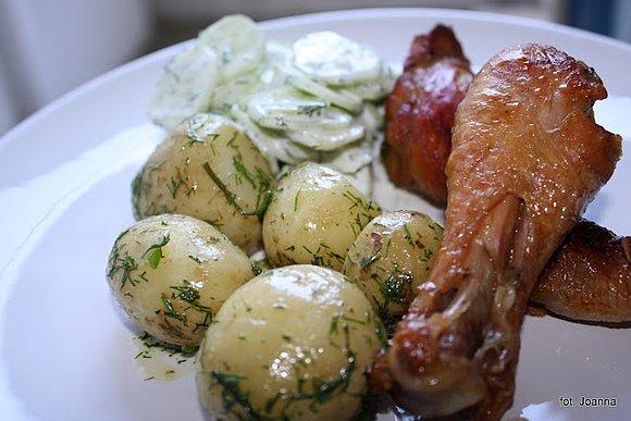 Pałki kurczaka z teriyaki i miodem pieczone w piekarniku