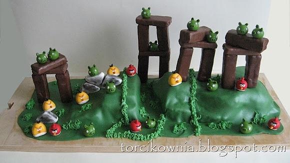 Angry Birds interaktywny tort z figurkami i proce