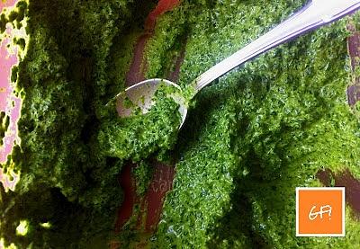 Szpinakowe dania: pesto, naleśniki, makaron i koktajl