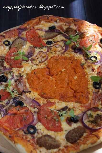 Pizza serduszko na Dzień Taty dla dzieci