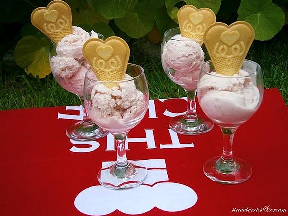 Brzoskwiniowe lody domowe