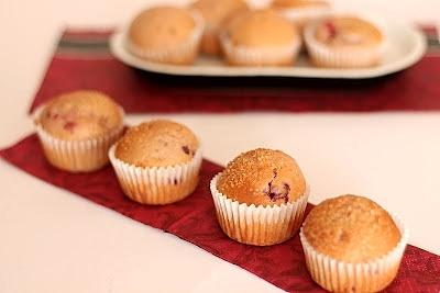 Mini muffinki z truskawkami