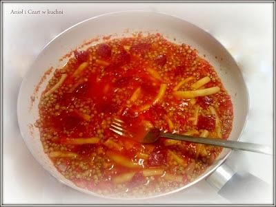 Soczewica curry z żółtą fasolką szparagową