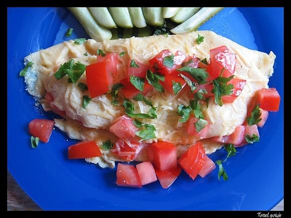 Omlet z pomidorem