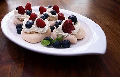 Mini Pavlova - niebo na talerzu