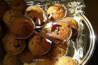 Muffinki z czekoladą białą i gorzką