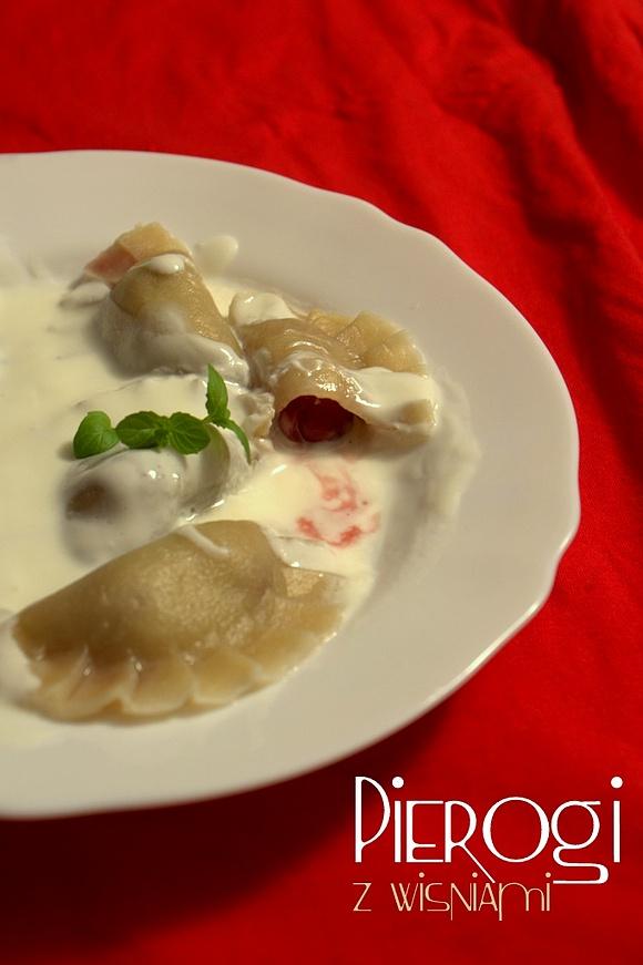 Pierogi z wiśniami mrożone