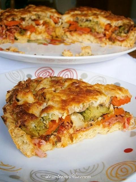 Tarta oregano z farszem warzywno-serowym