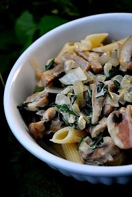 Penne z pietruszką i pieczarkami