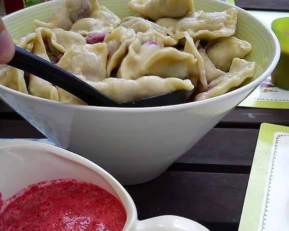 Pierogi z wiśniami