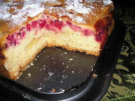 Ciasto z porzeczkami i innymi kwaskowatymi owocami