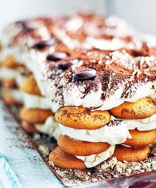 Tort tiramisu