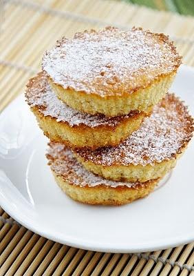 Wariacja na temat Madeleines z owsianymi otrębami
