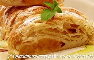 Brzoskwinie w cieście francuskim