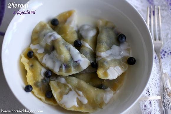 Pierogi z jagodami