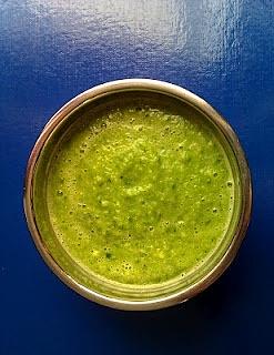 Chłodnik ogórkowy z awokado i wasabi
