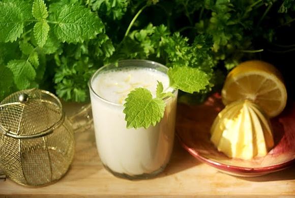 Bananowy koktajl na maślance