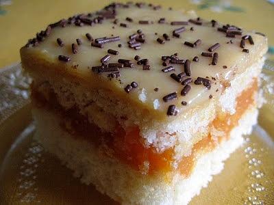 Ciasto Kubuś z budyniem na soku Kubuś, odchudzona wersja