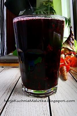 Kompot z czarnej porzeczki i aronii
