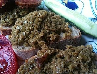 Tapenade z zielonych oliwek