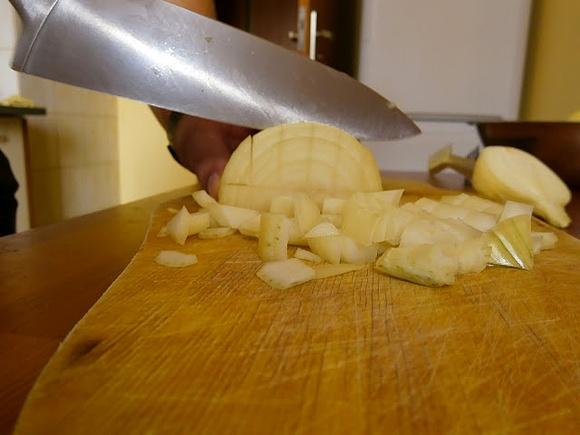Spaghetti z tuńczykiem i białym sosem