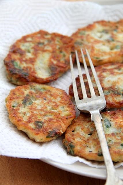 Placuszki z cukinii i sera feta z przyprawą garam masala