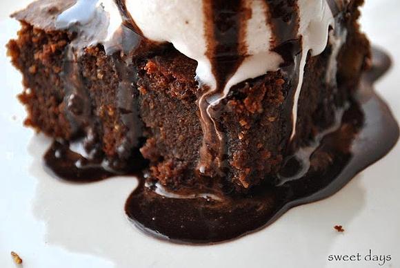Brownie bez mąki z limonkowym akcentem