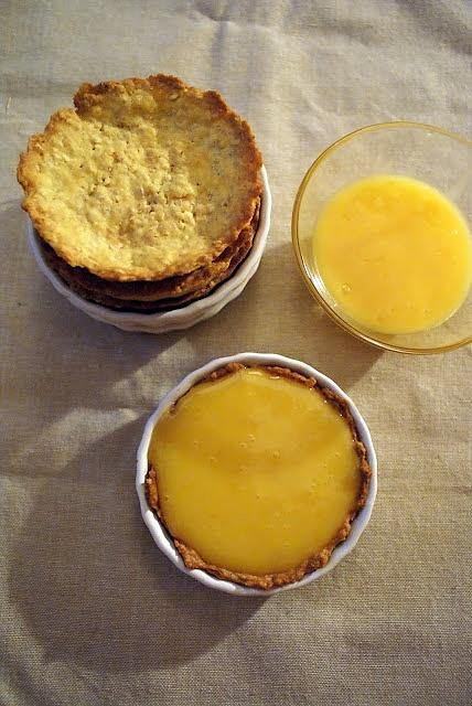 Otrębowe tartaletki z lemon curd