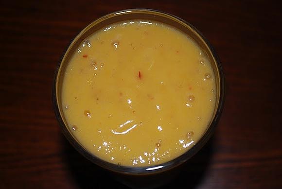 Smoothie z brzoskwinią i bananem