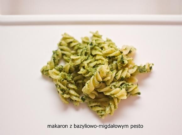 Bazylio-migdałowe pesto do makaronu
