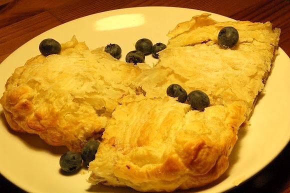 Ciastka francuskie z tofu i owocami