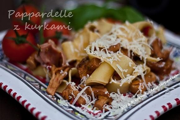 Pappardelle z kurkami, prosciutto i pomidorkami cherry