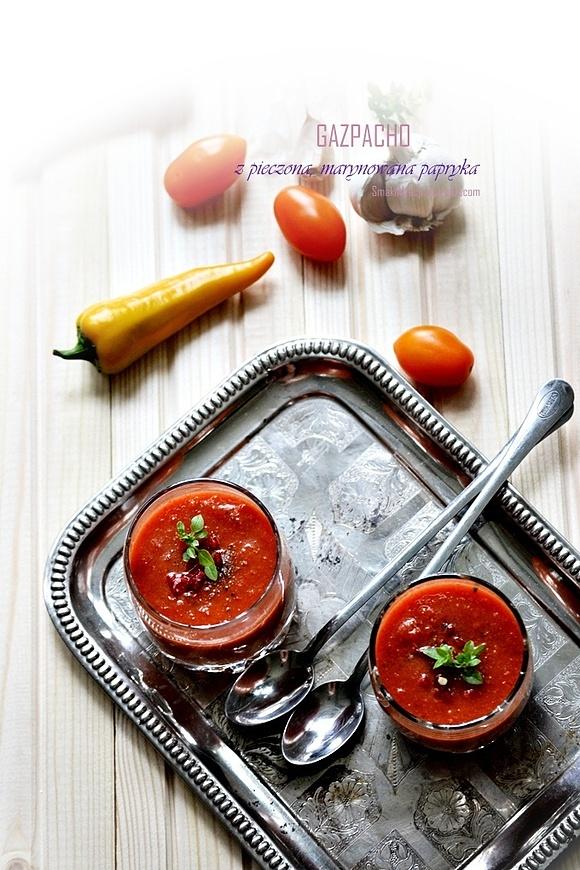 Gazpacho z pieczoną papryką i pomidorami