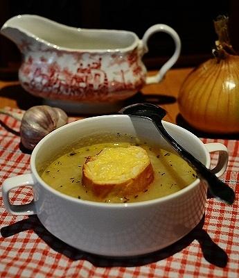 Zupa cebulowa