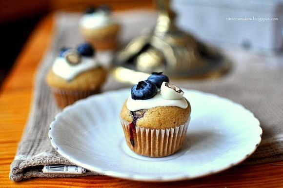 Espresso cupcake z borówkami i czekoladą