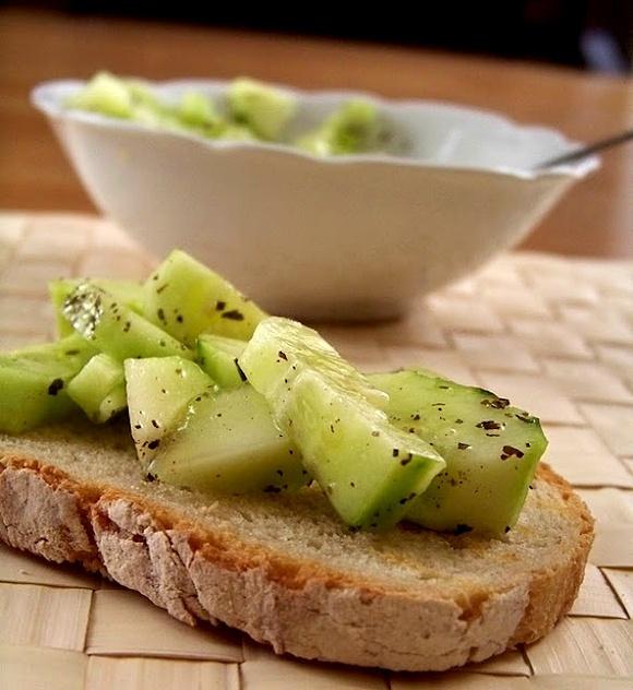 Bardzo zielona bruschetta